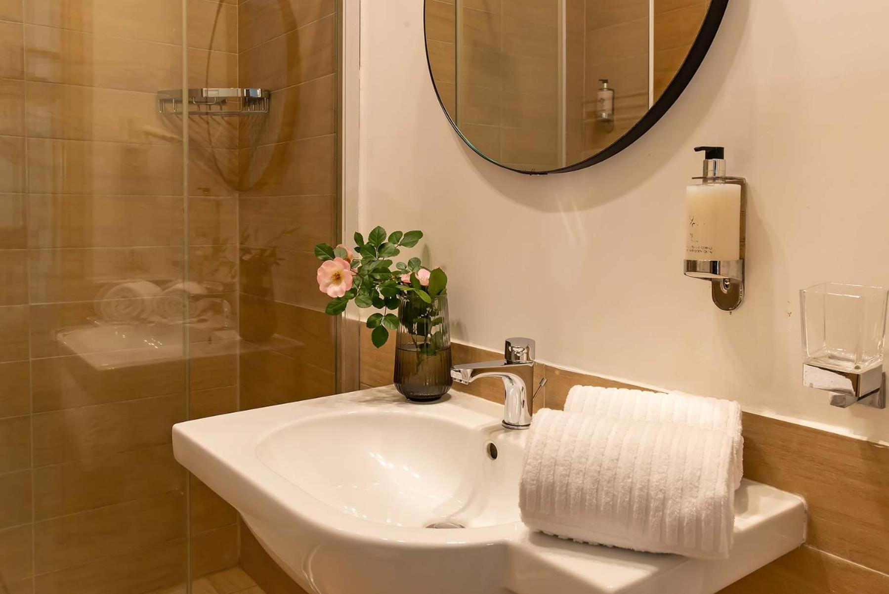 94Rooms Vatican Guest House - Vigliena Rome Bagian luar foto